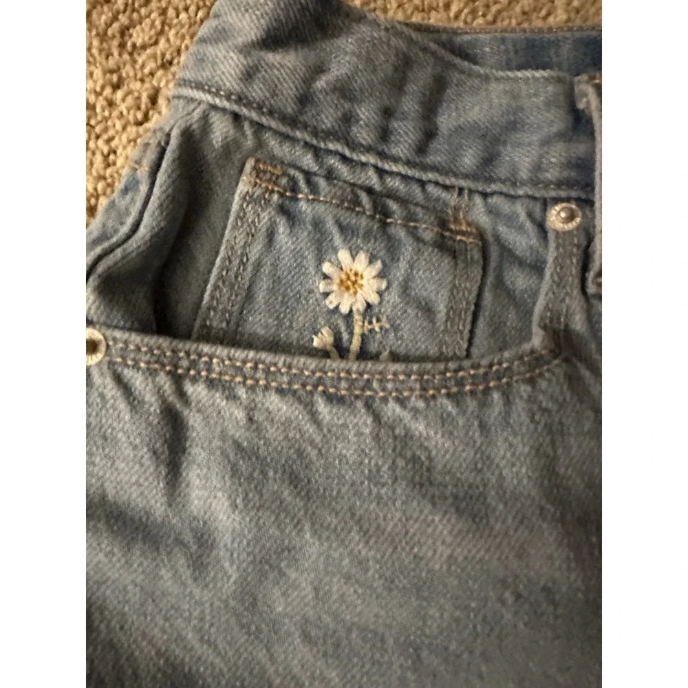 Girls OLD‎ NAVY Embroidered Jean Shorts; Size 14